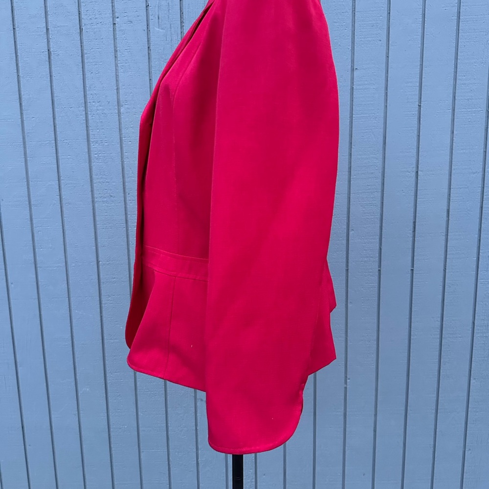 Augusto Collection Fitted Red Jacket - Picture 9 of 13